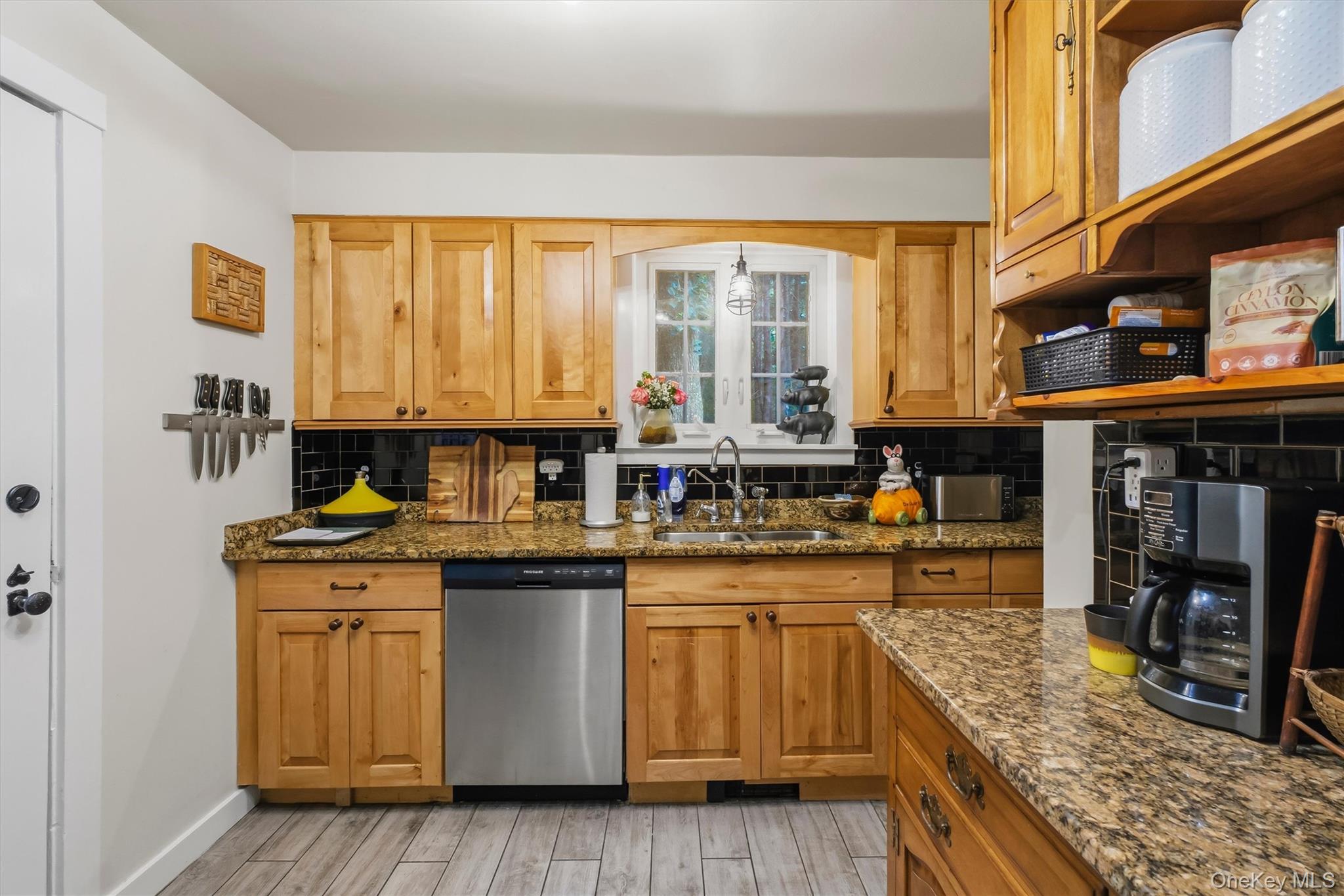 231 Rombout Road – For Sale photo 18