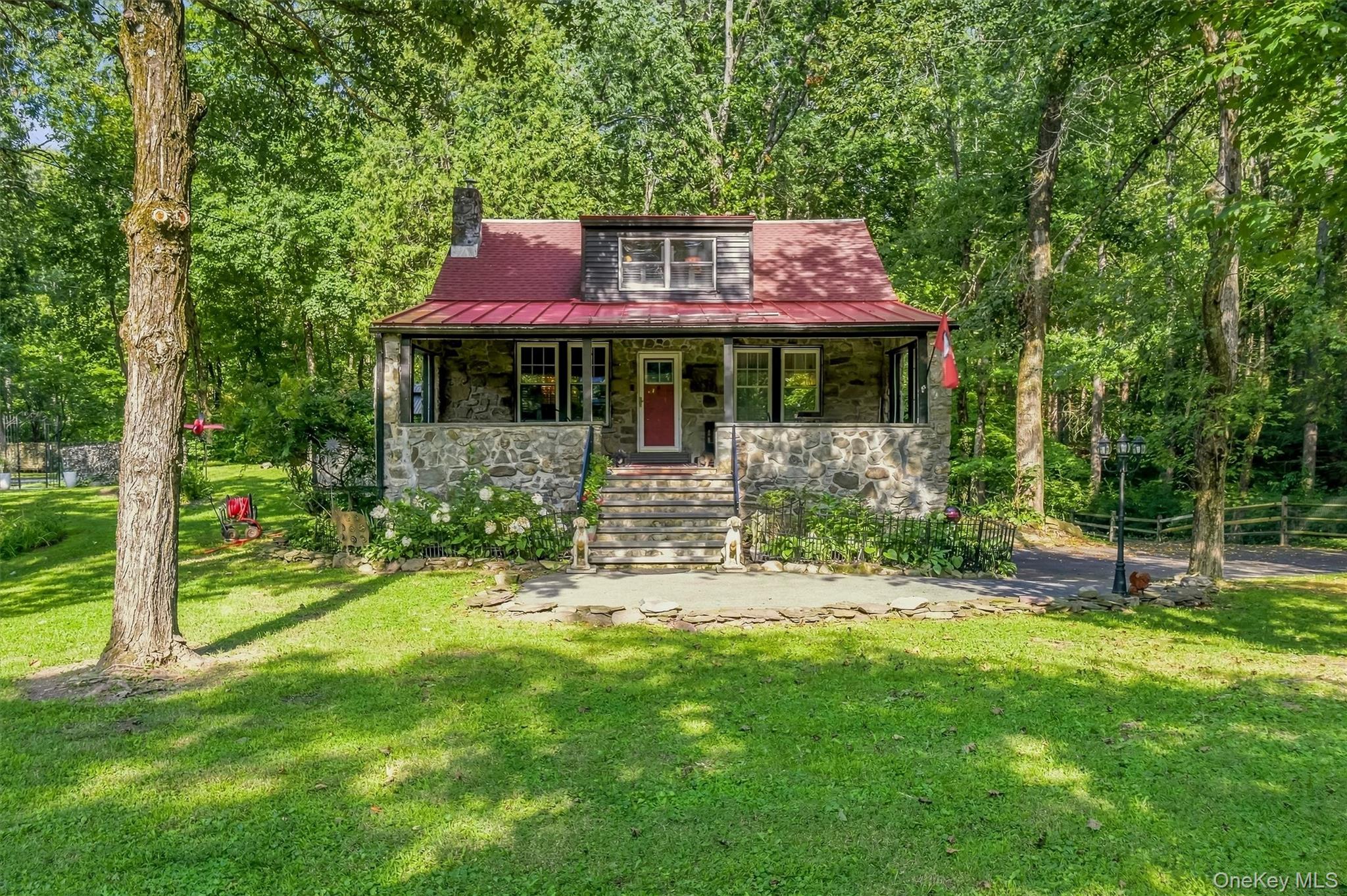 231 Rombout Road – For Sale