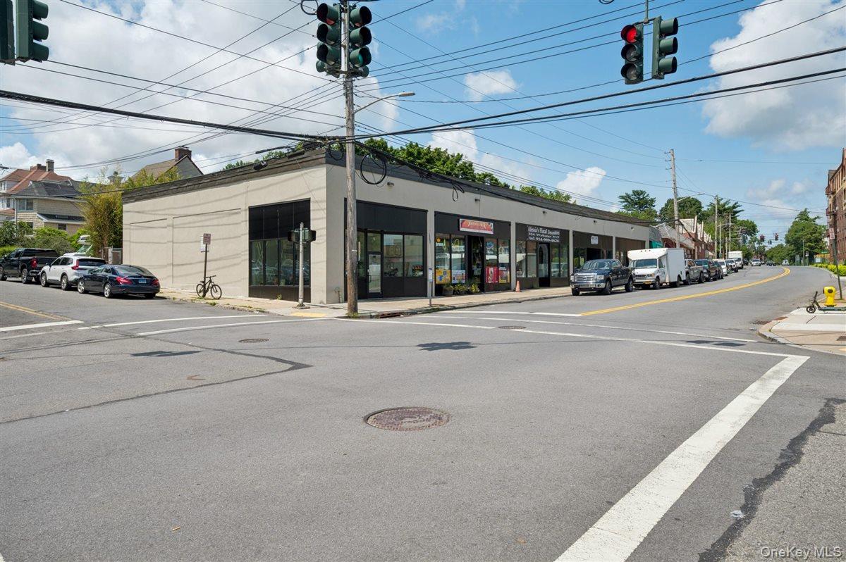 320 Webster Avenue – For Sale photo 8