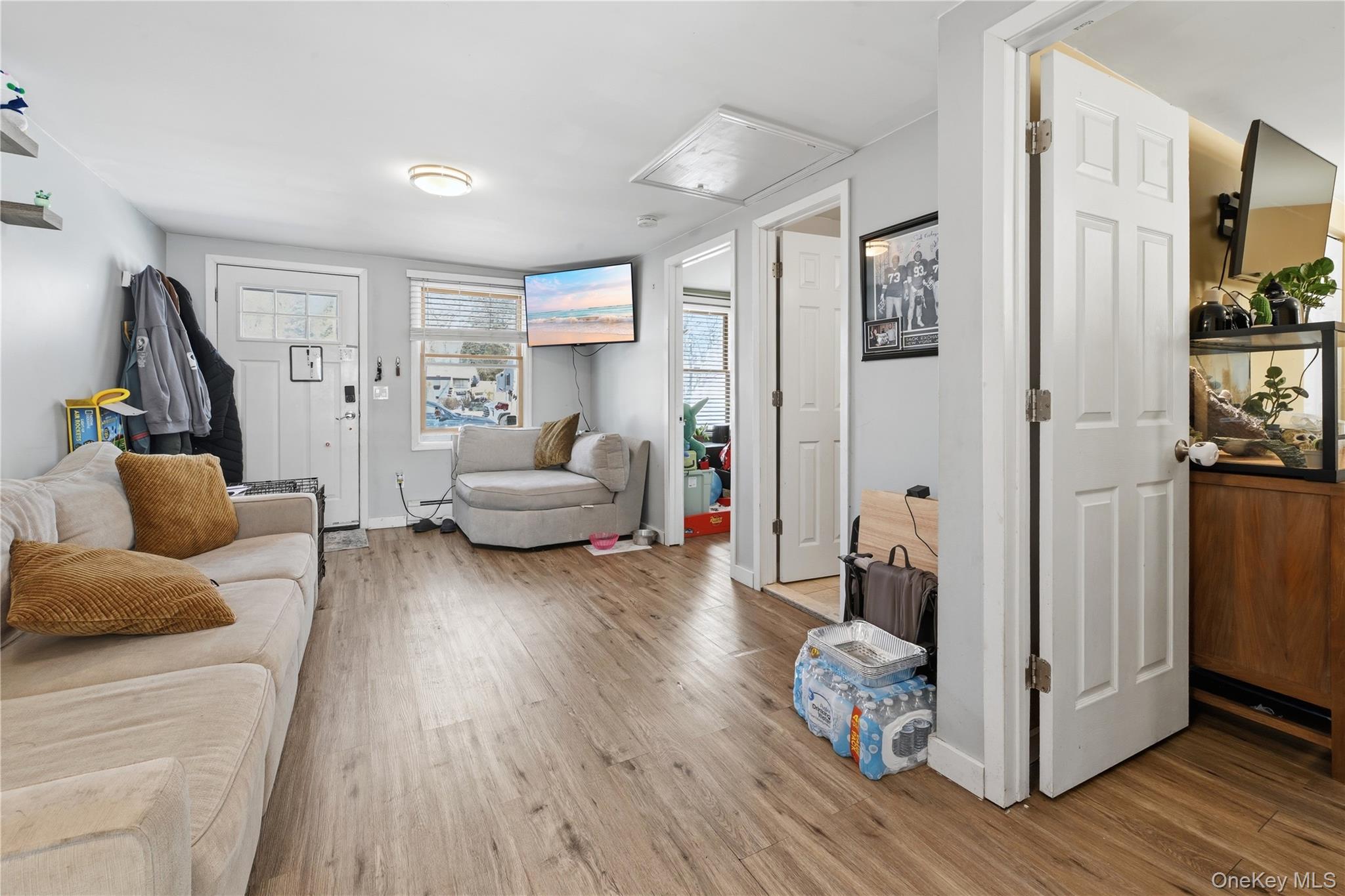 36 Woodlawn Avenue – For Sale photo 2