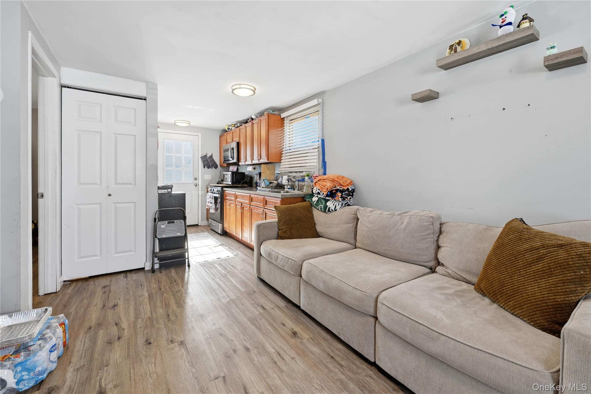 36 Woodlawn Avenue – For Sale photo 3