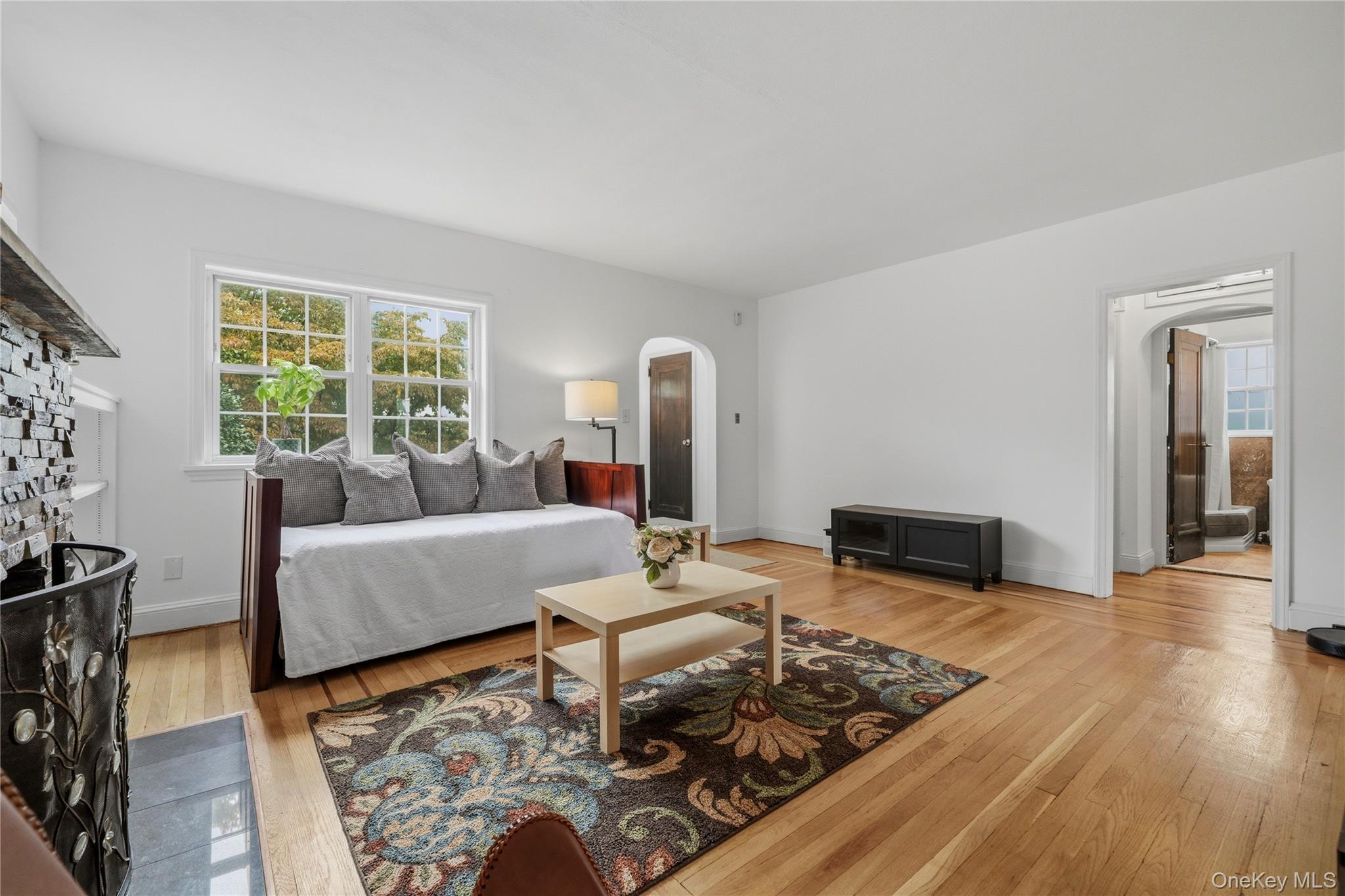 662 Palisade Avenue – For Sale photo 4