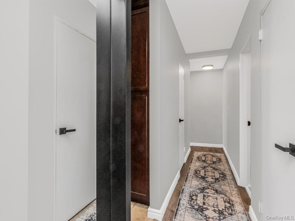 920 Metcalf Avenue, Unit 14J photo 15