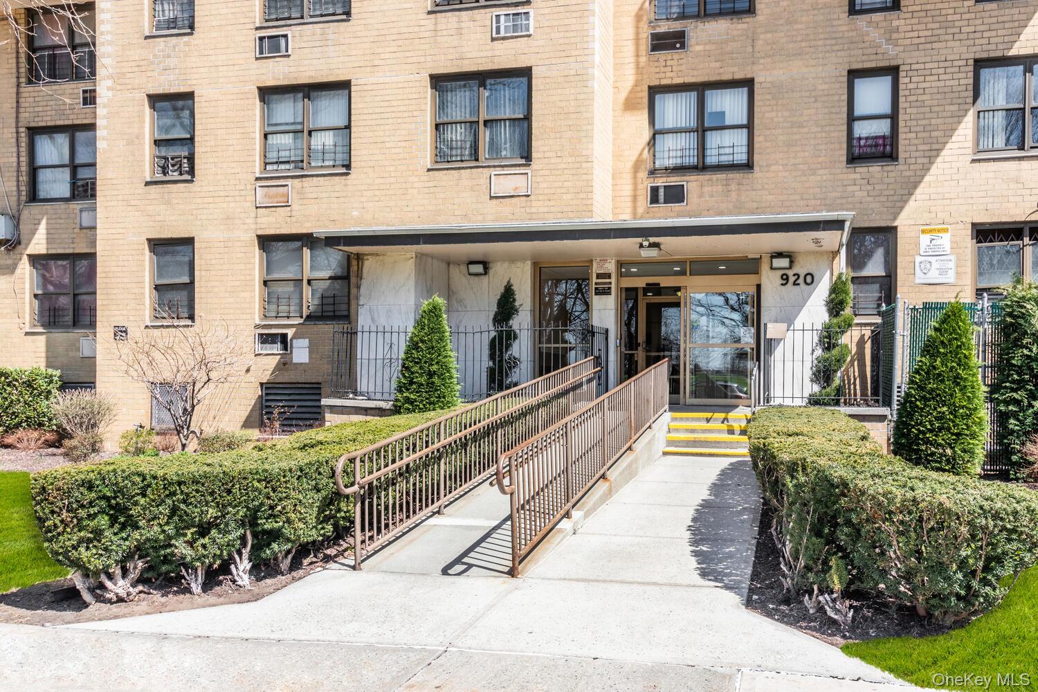 920 Metcalf Avenue, Unit 14J photo 28