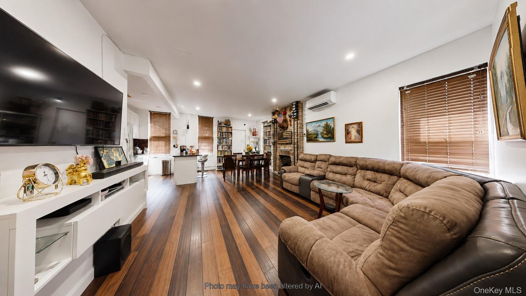 78 Cornelia Street – For Sale photo 3