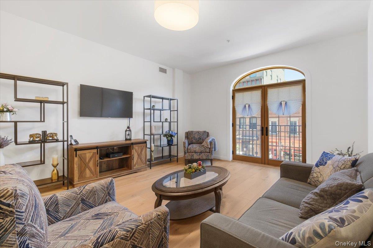 249 Main Street, Unit 206 photo 7