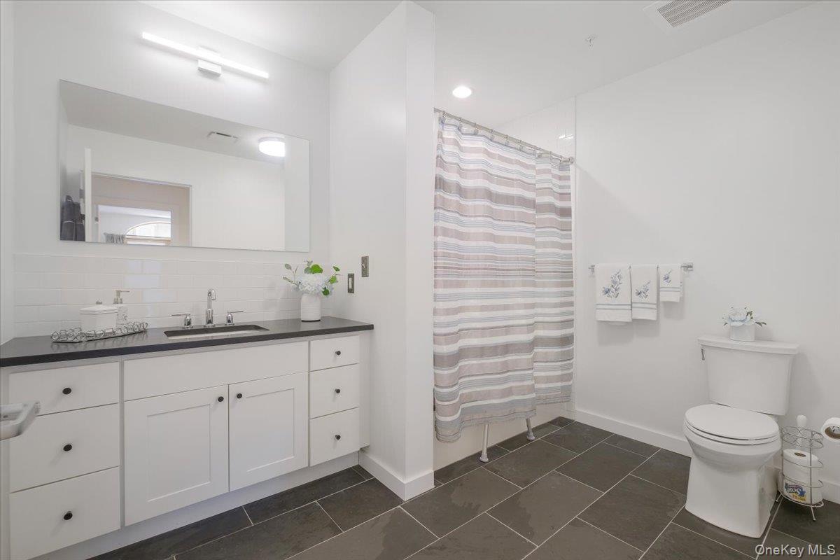 249 Main Street, Unit 206 photo 13