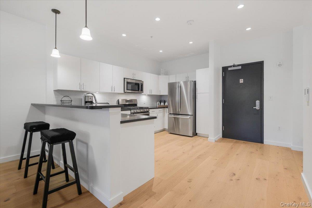 249 Main Street, Unit 206 photo 4