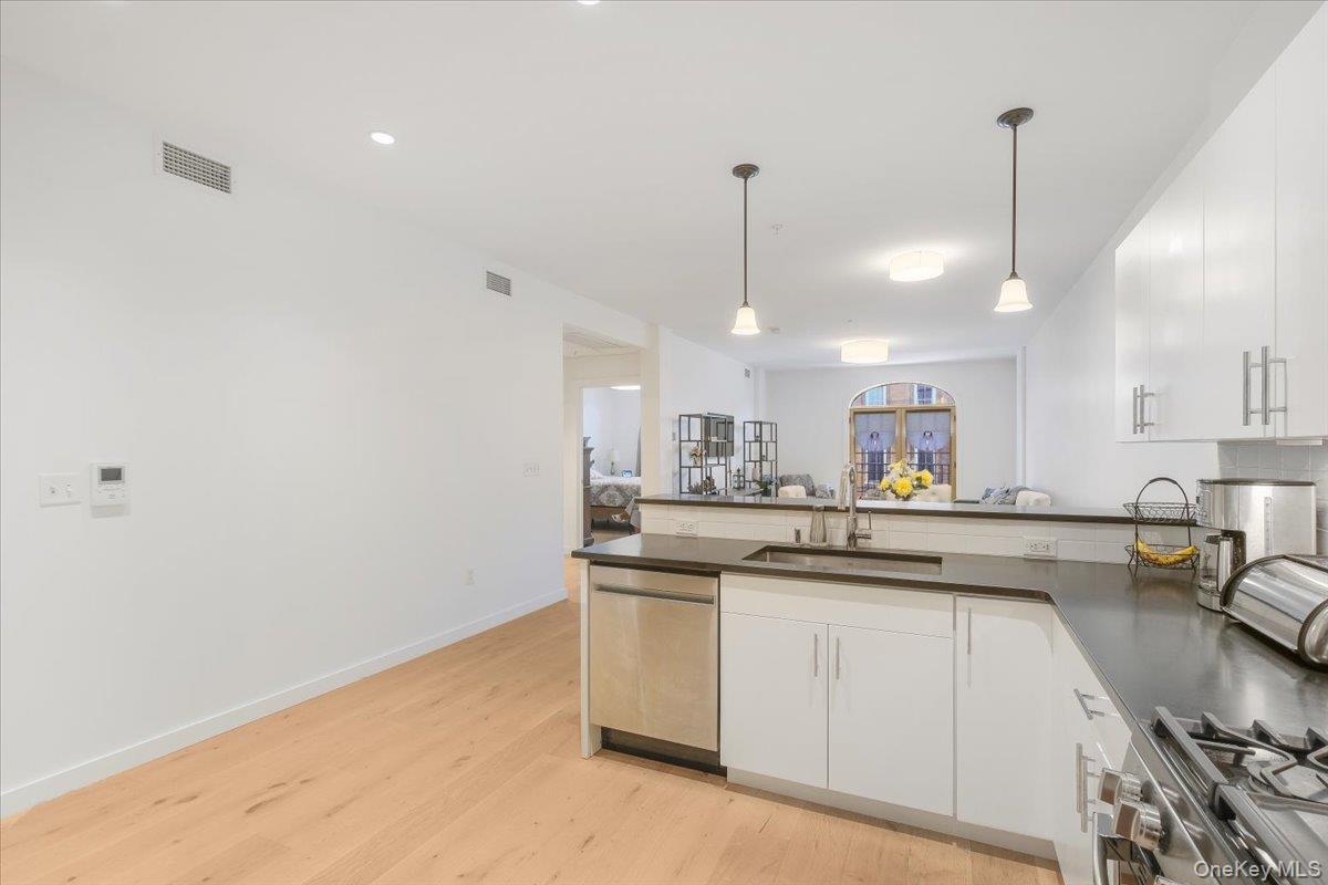 249 Main Street, Unit 206 photo 10