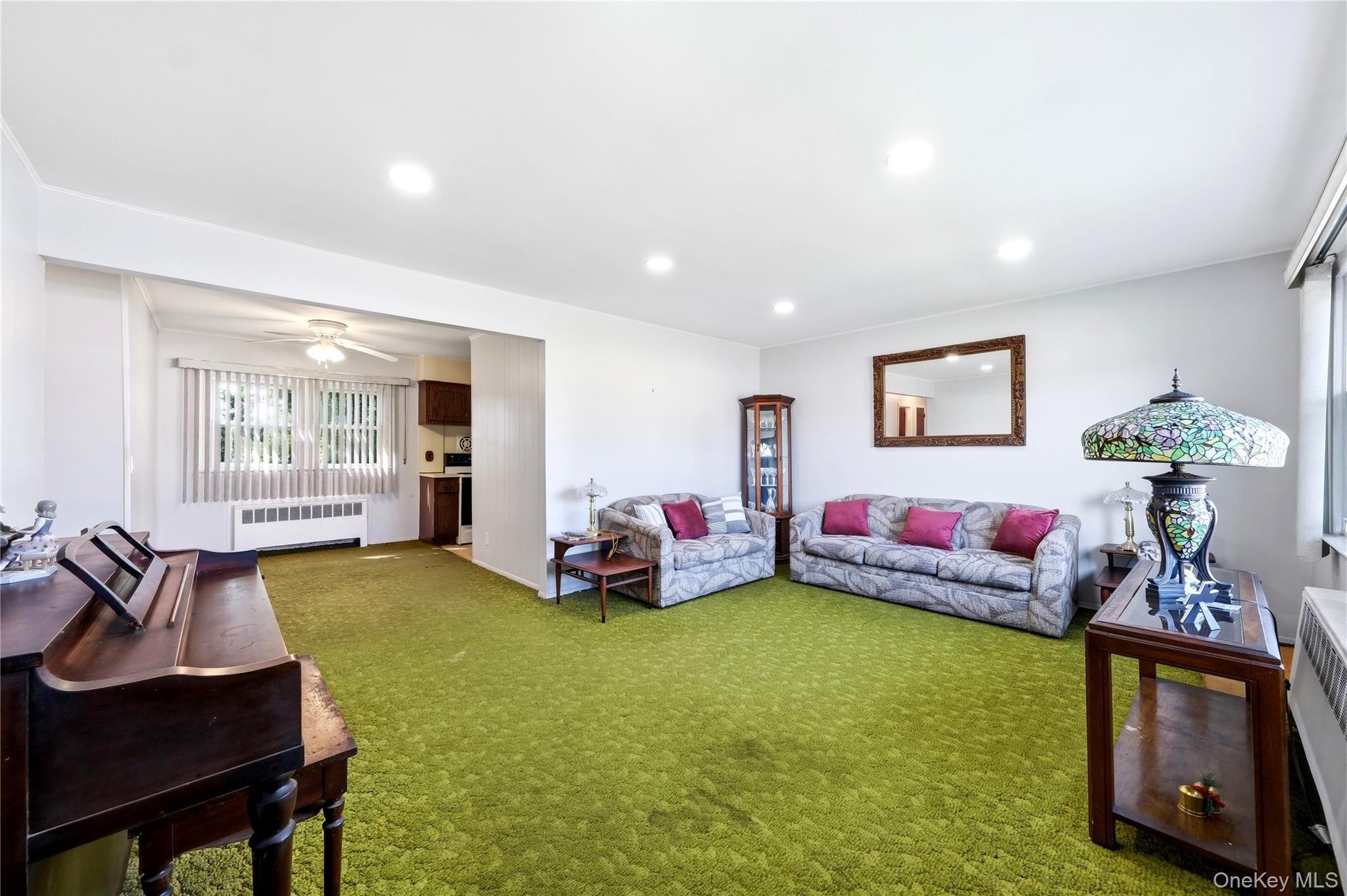 10 Shirley Lane – For Sale photo 3