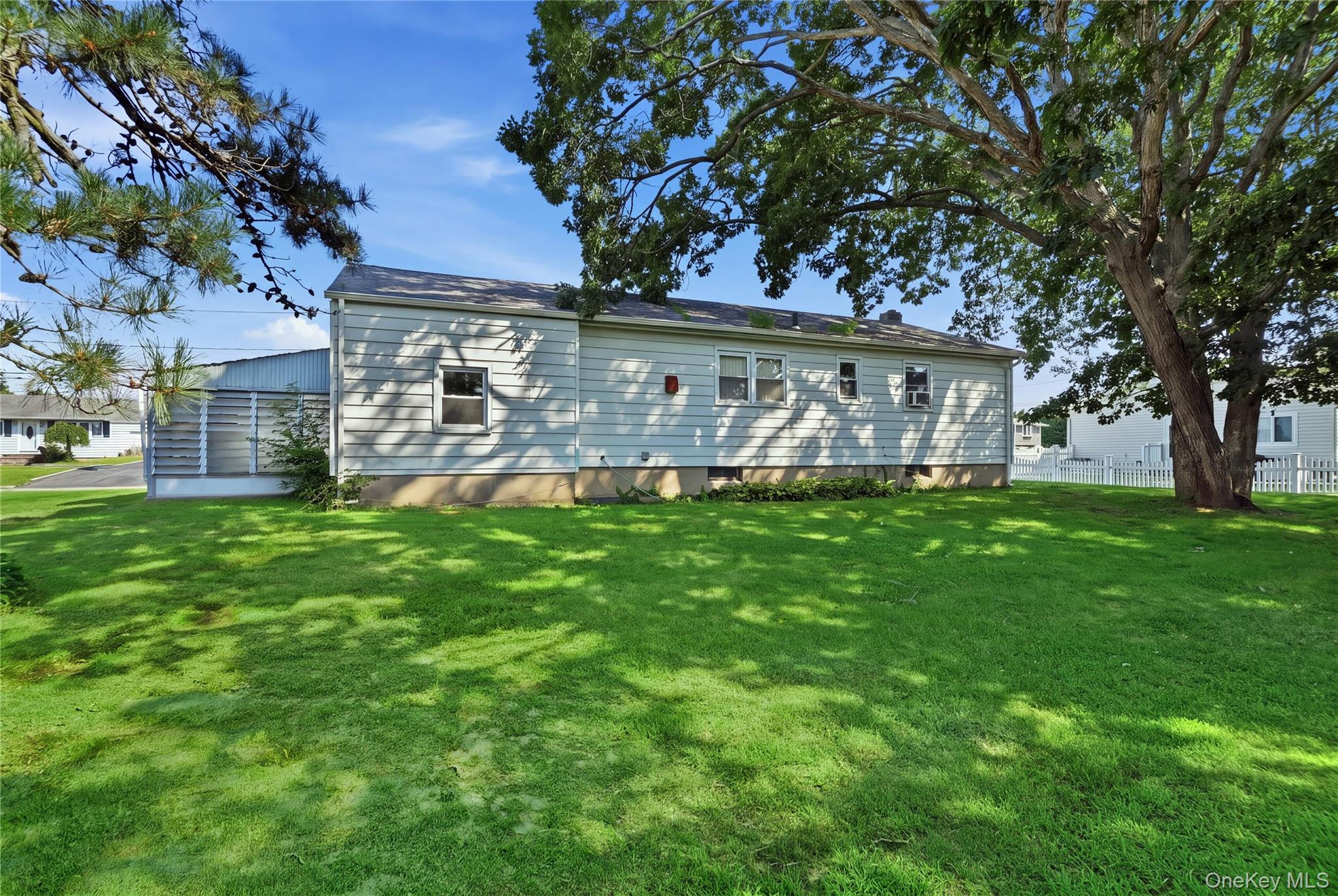 10 Shirley Lane – For Sale photo 22