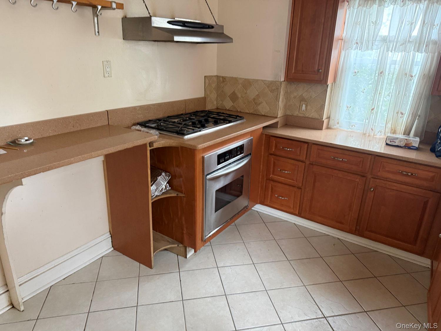 332 Rich Avenue – For Sale photo 23