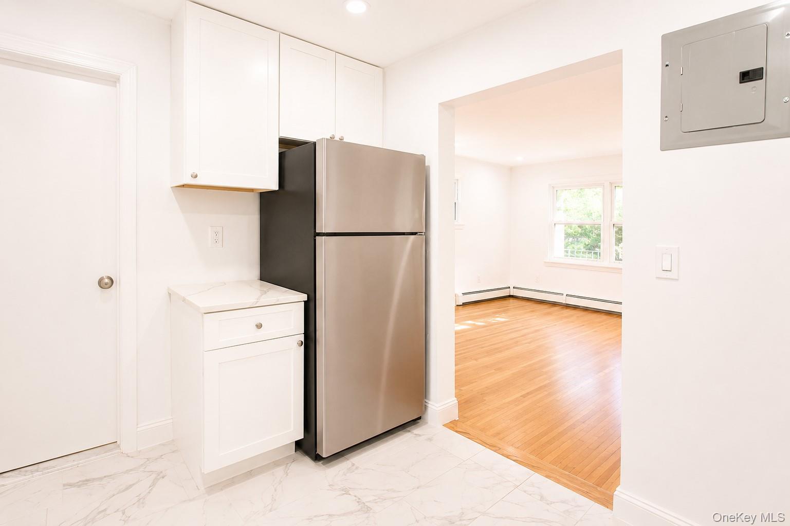 330 E Broadway, Unit 107 photo 16
