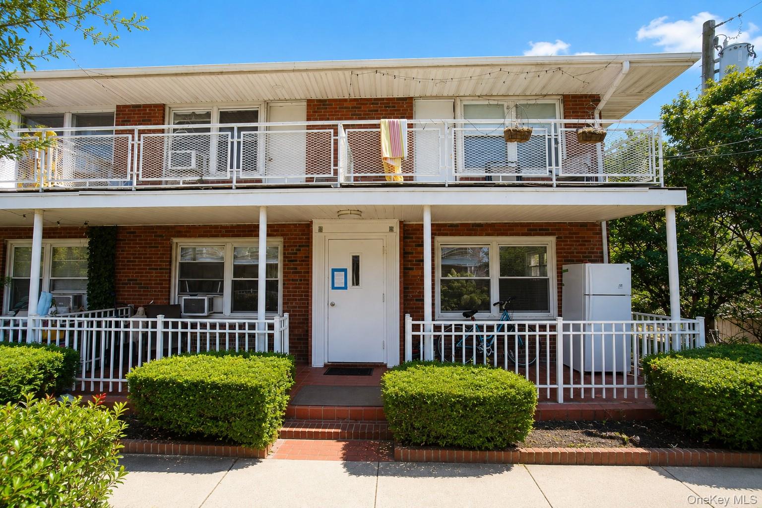 330 E Broadway, Unit 107 photo 3