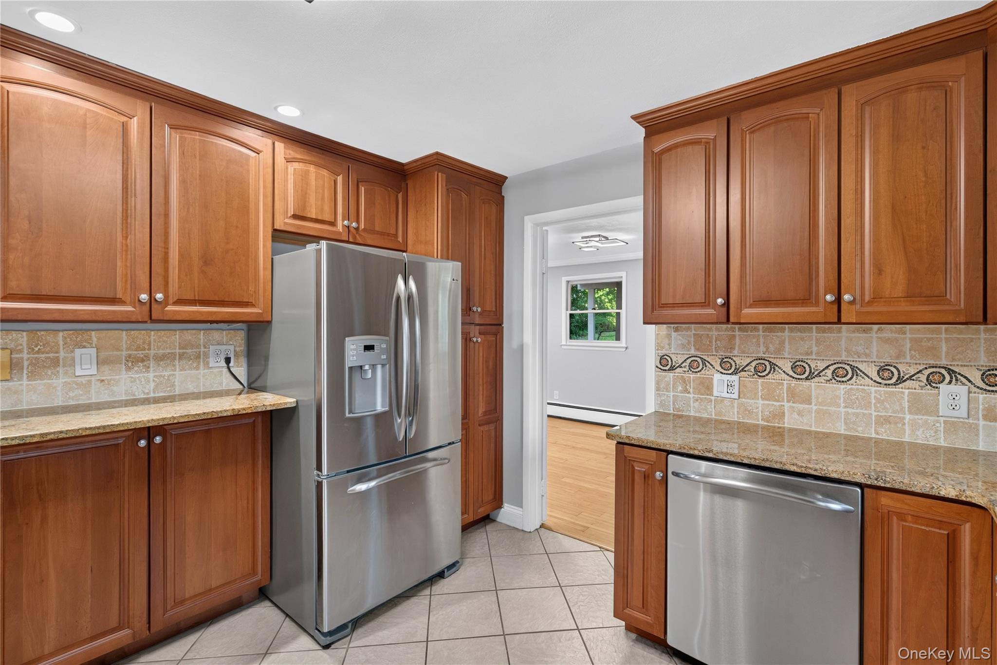 34 Winona Avenue, Unit 1st Floor photo 21