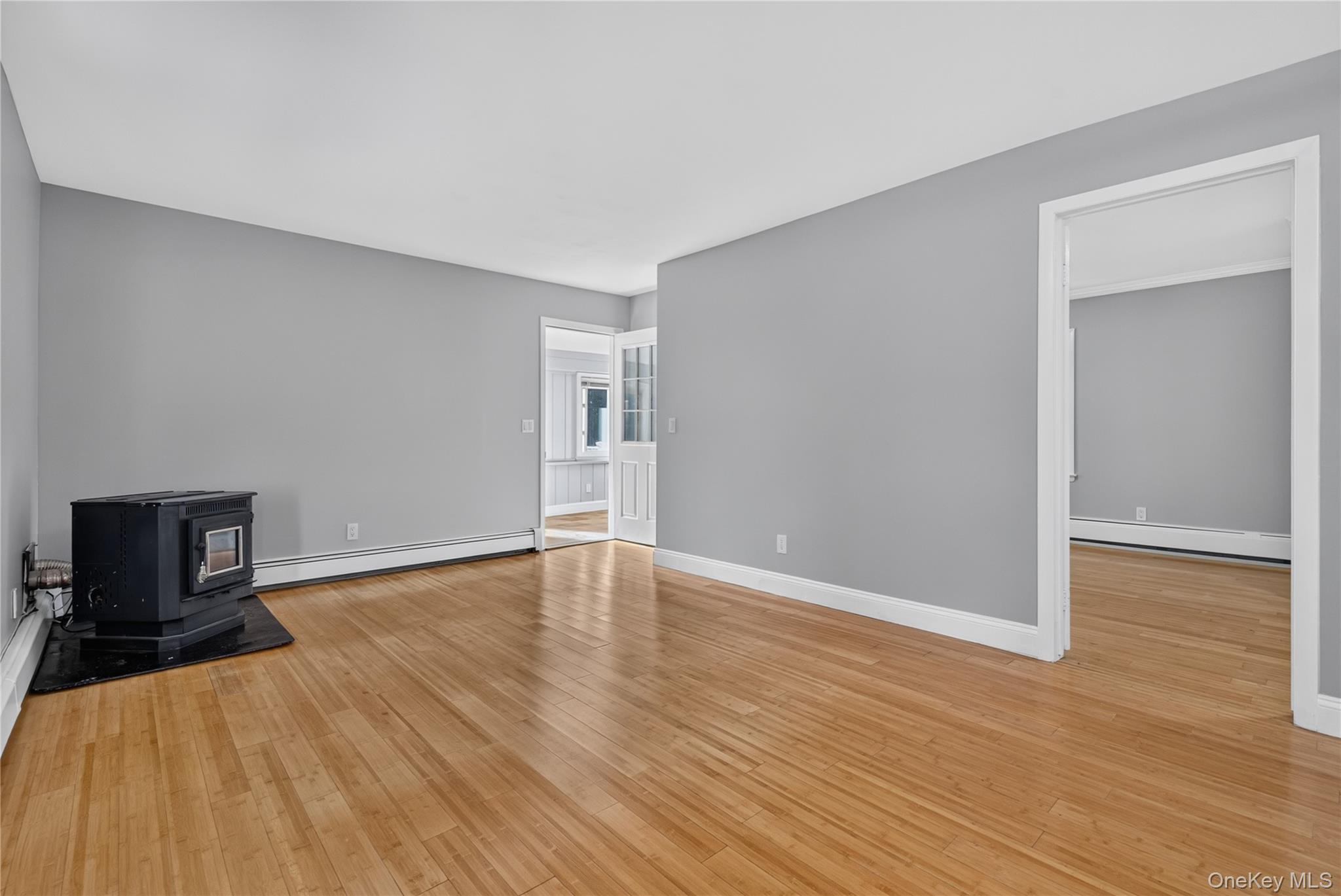 34 Winona Avenue, Unit 1st Floor photo 11