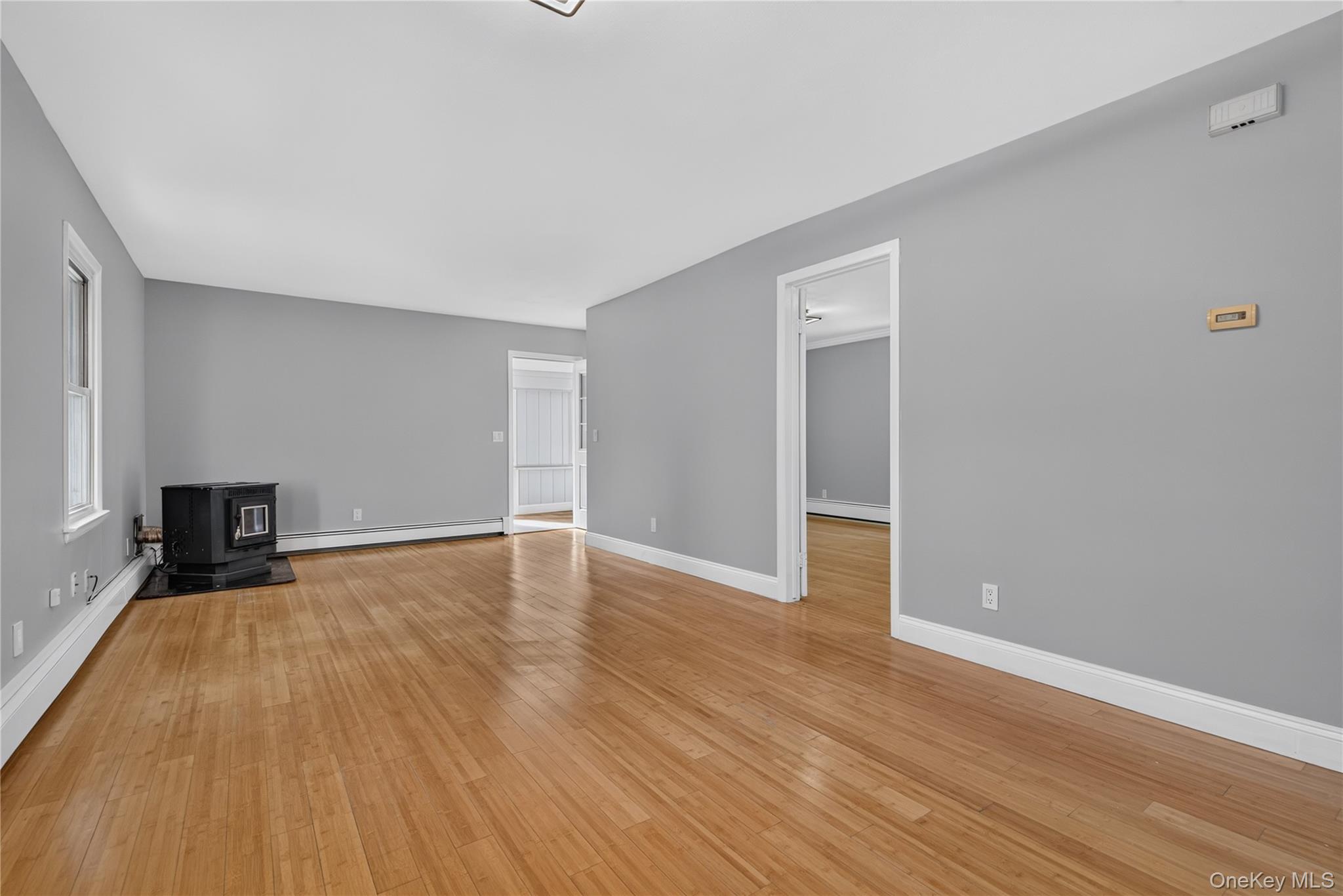 34 Winona Avenue, Unit 1st Floor photo 12