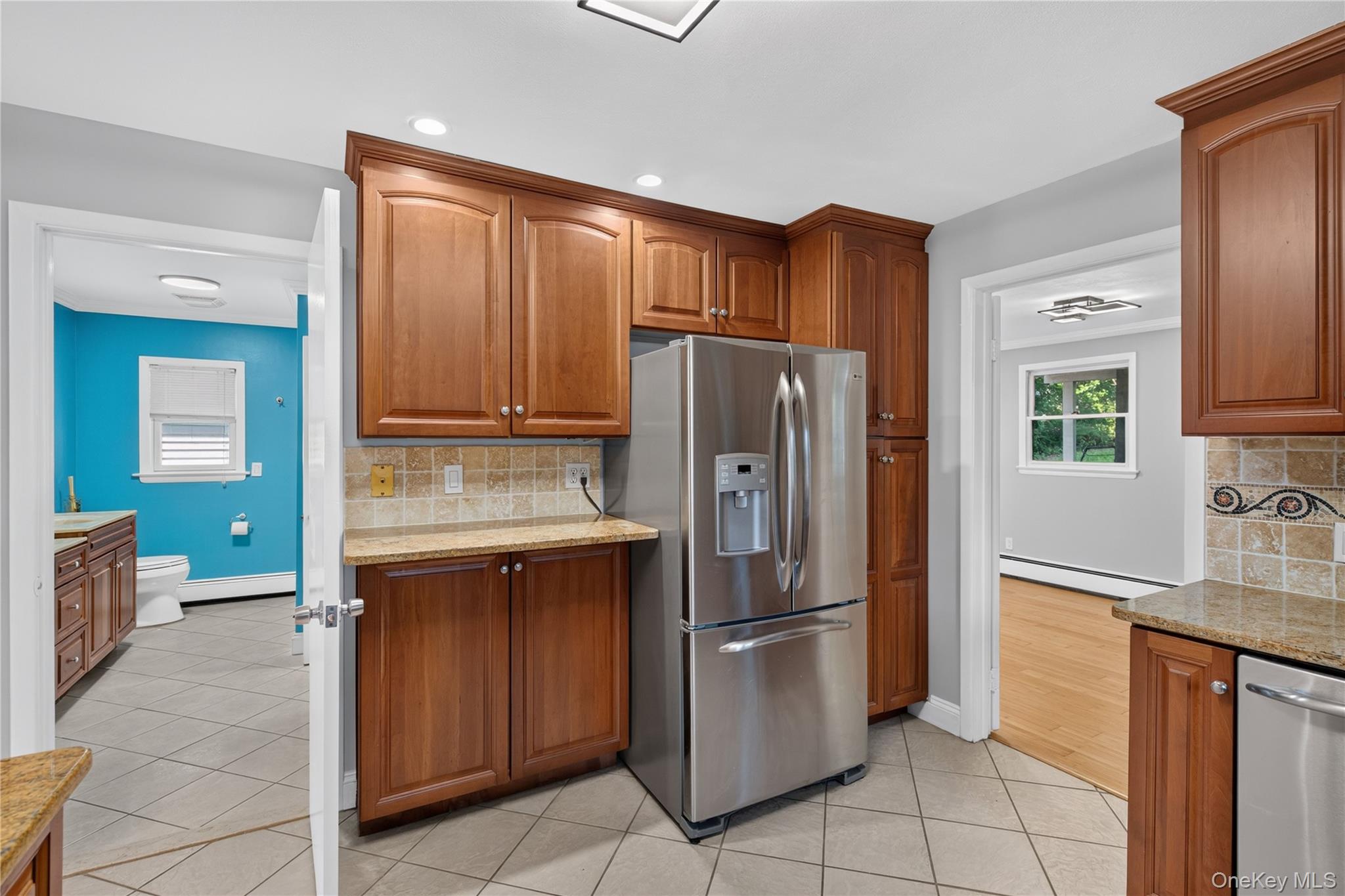 34 Winona Avenue, Unit 1st Floor photo 22