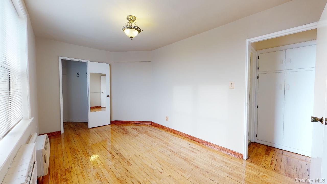 66-15 Thornton Place, Unit 6E photo 12