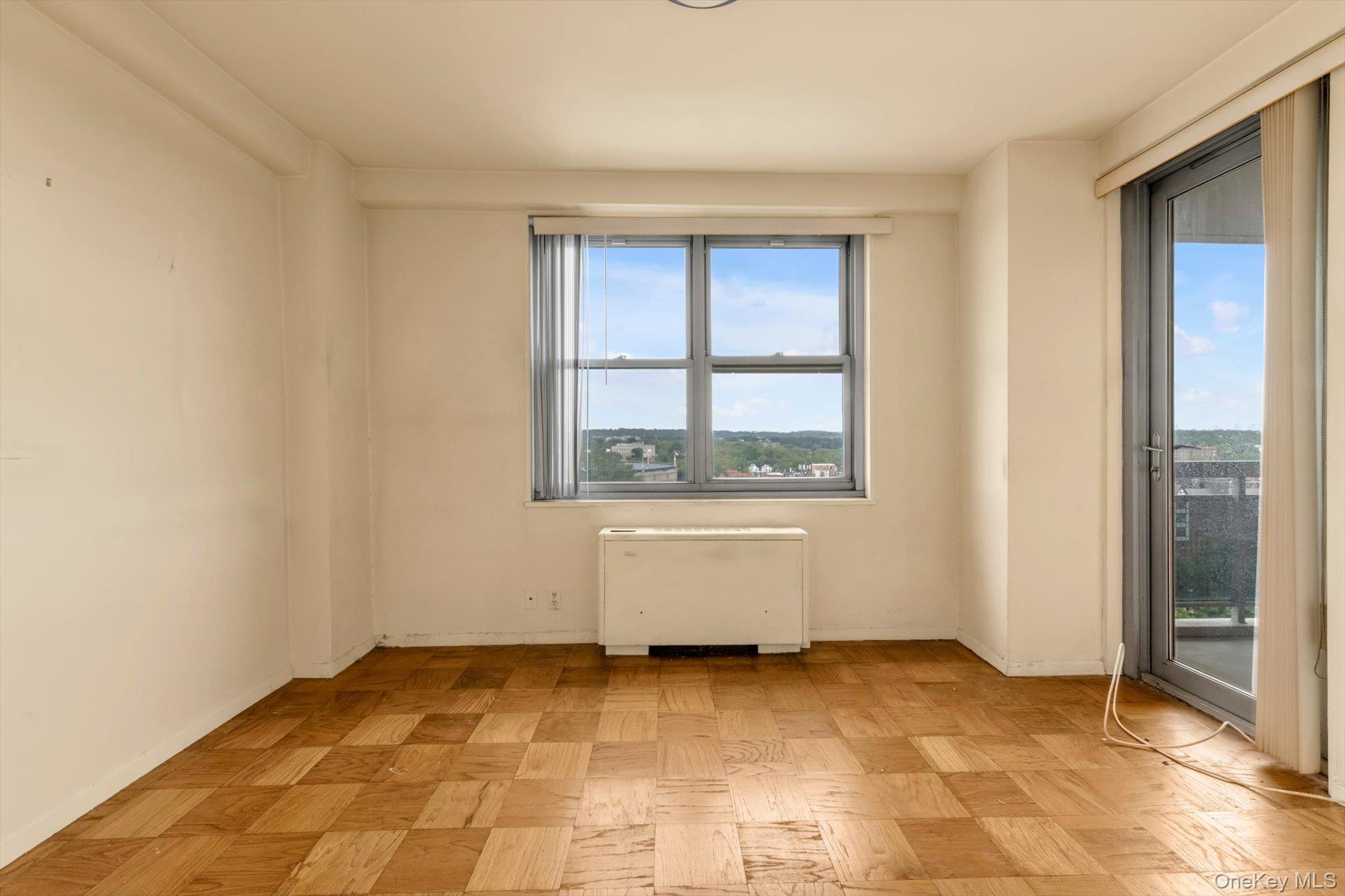 70-25 Yellowstone Boulevard, Unit 14H photo 12