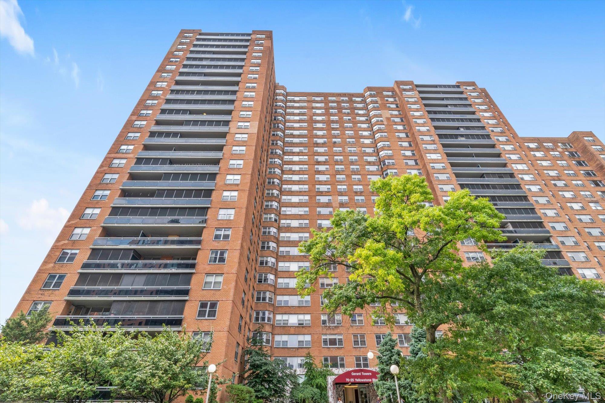 70-25 Yellowstone Boulevard, Unit 14H photo 22