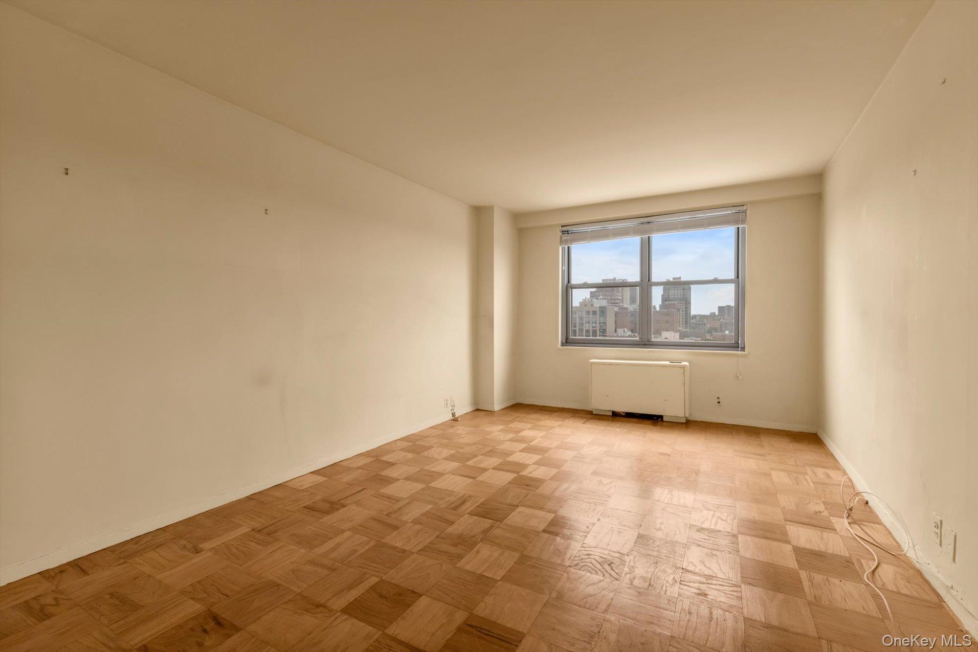 70-25 Yellowstone Boulevard, Unit 14H photo 8