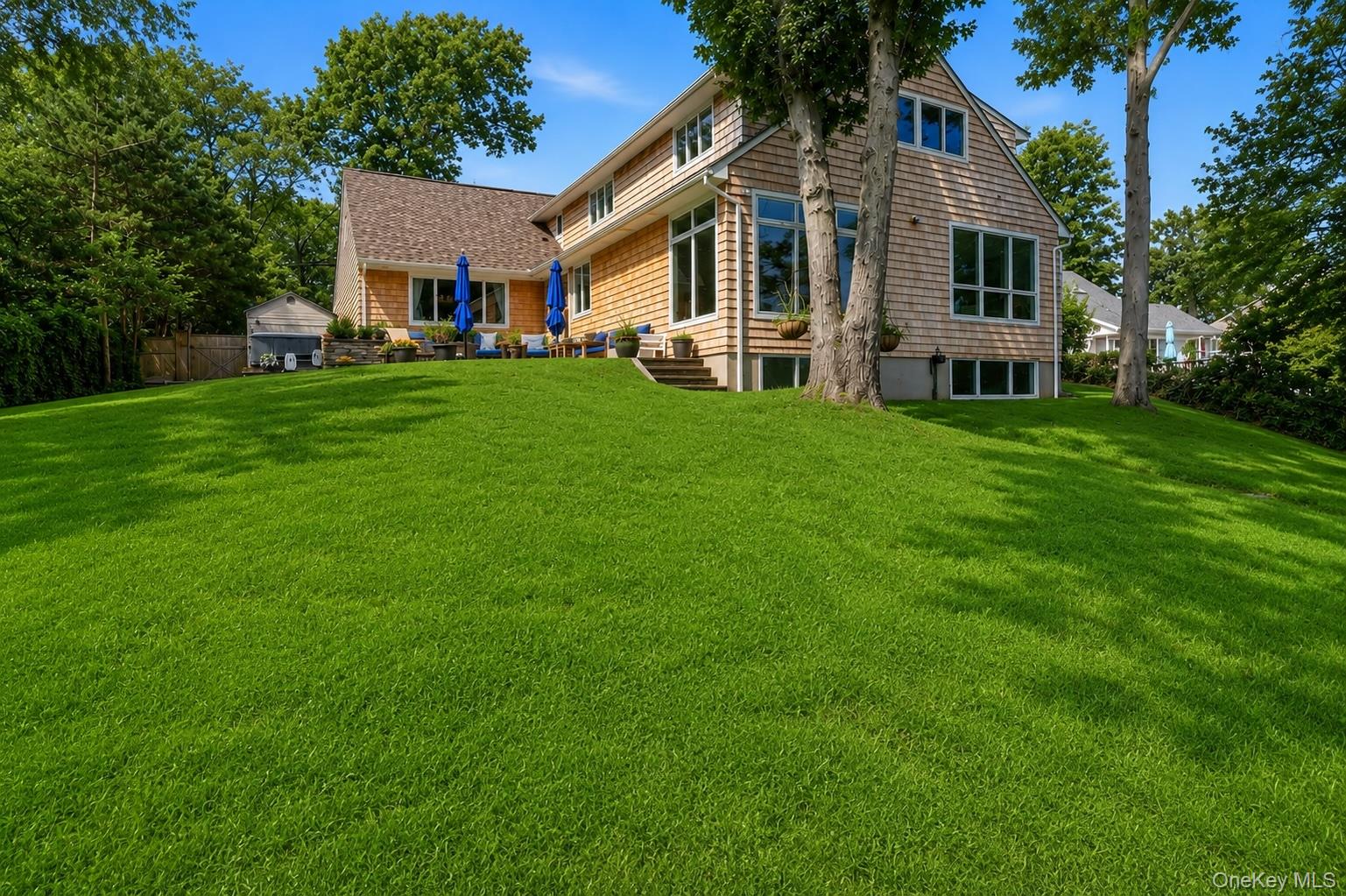 107 Lake Shore Drive – For Sale photo 3