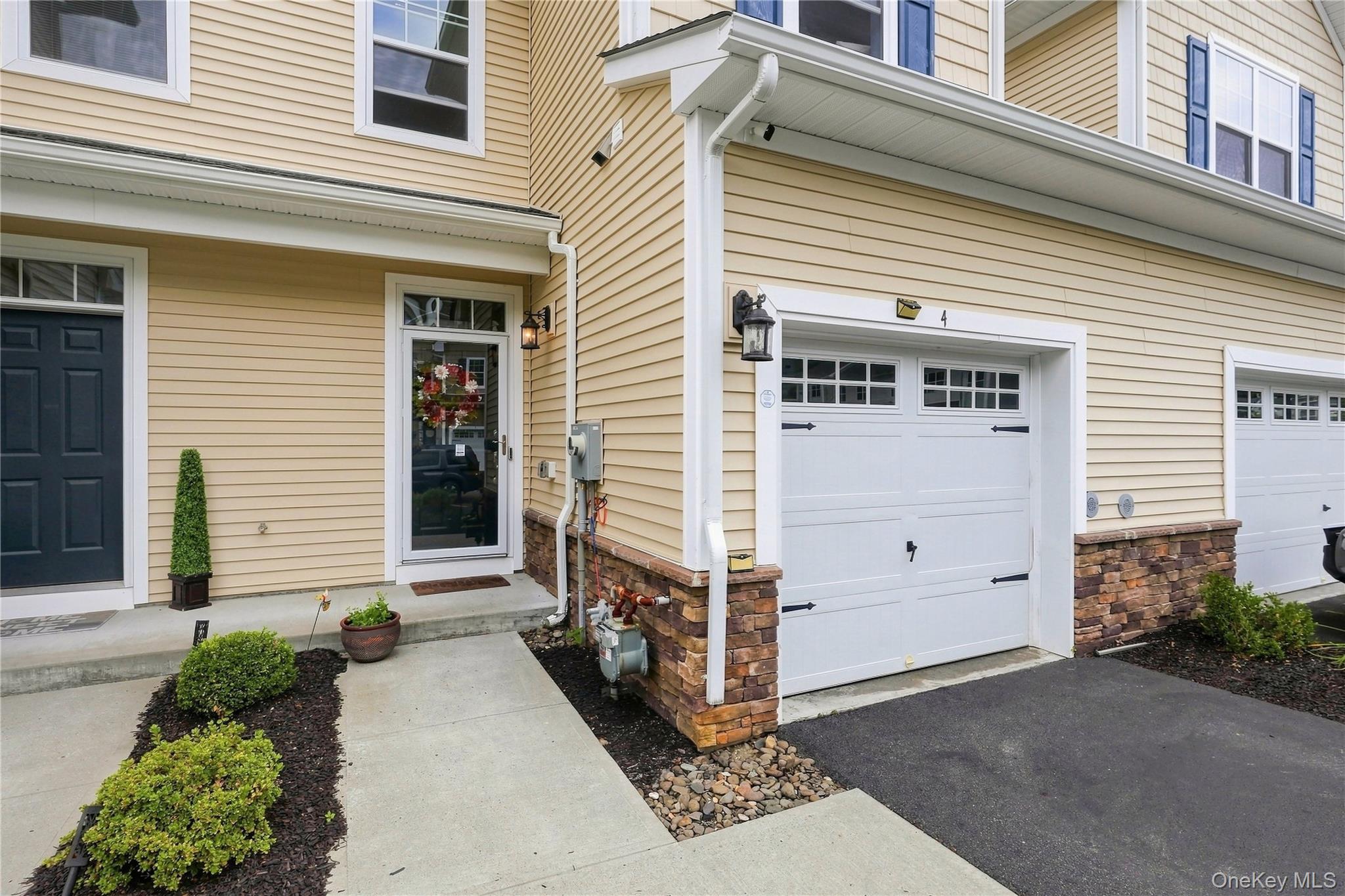 4 Woodrose Court – For Sale photo 3