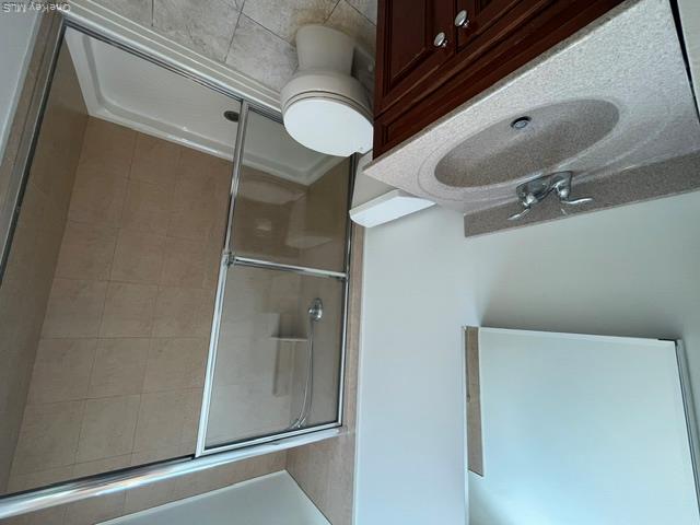 45 Avenue A, Unit A photo 14