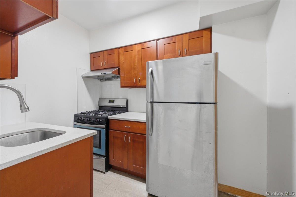 1850 Unionport Road – For Rent photo 9