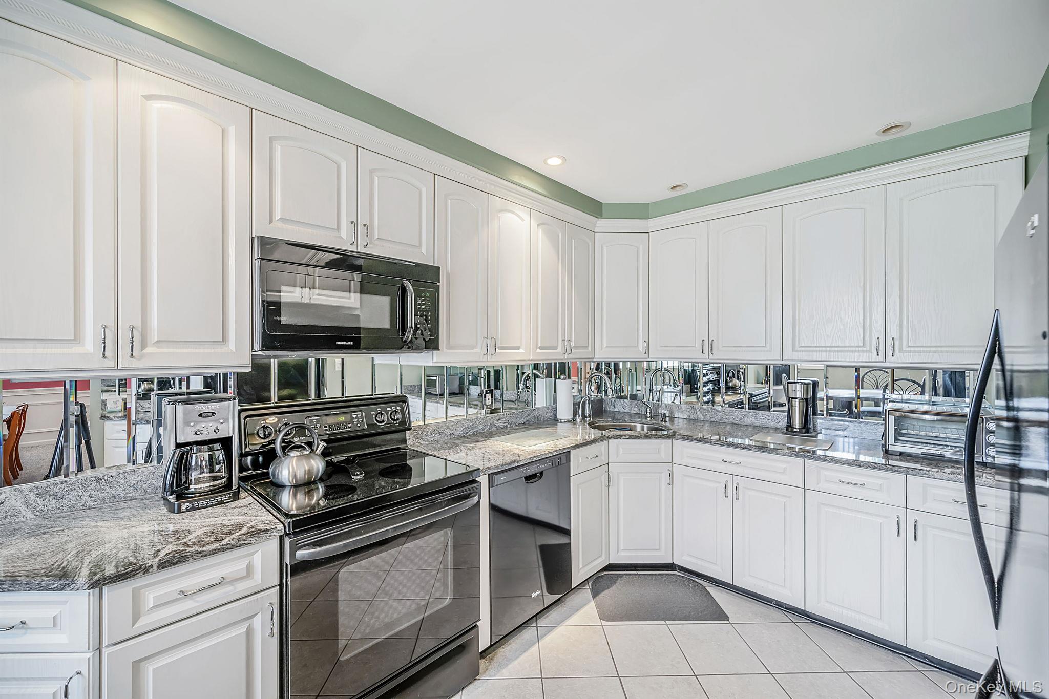 407 Argyle Road – For Sale photo 9