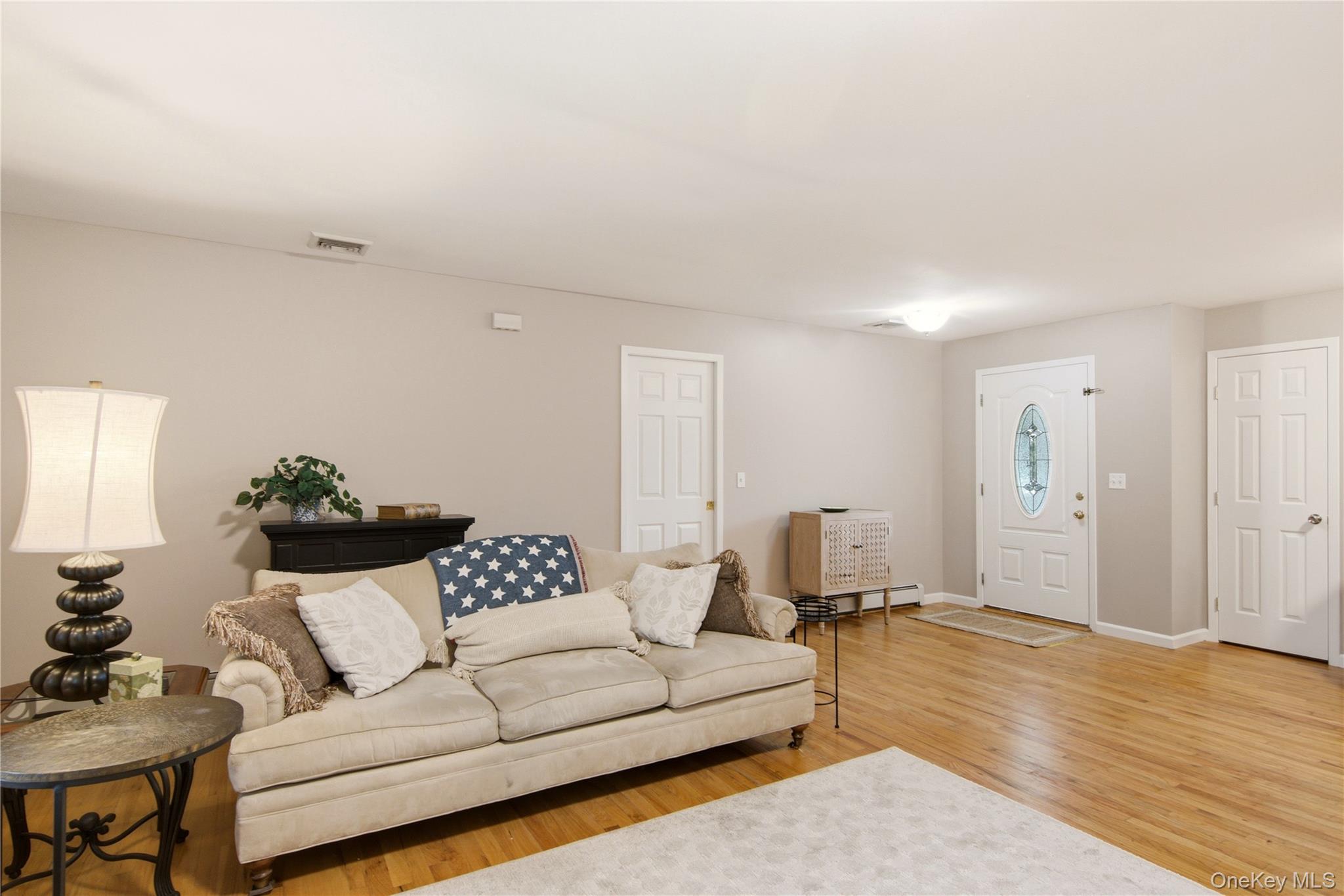 301 Laurel Road – For Sale photo 5