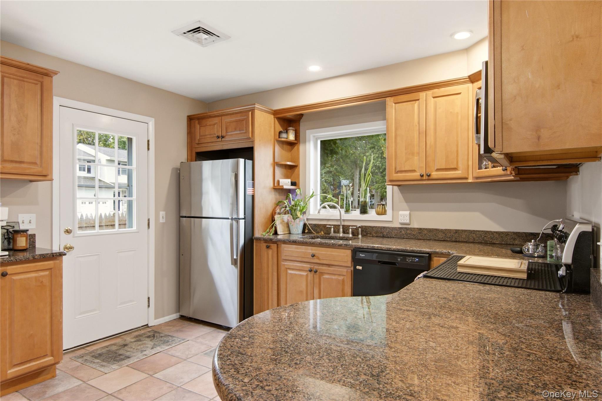 301 Laurel Road – For Sale photo 9