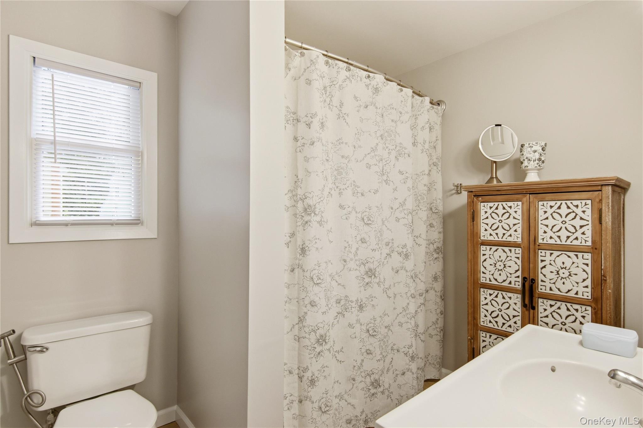 301 Laurel Road – For Sale photo 17