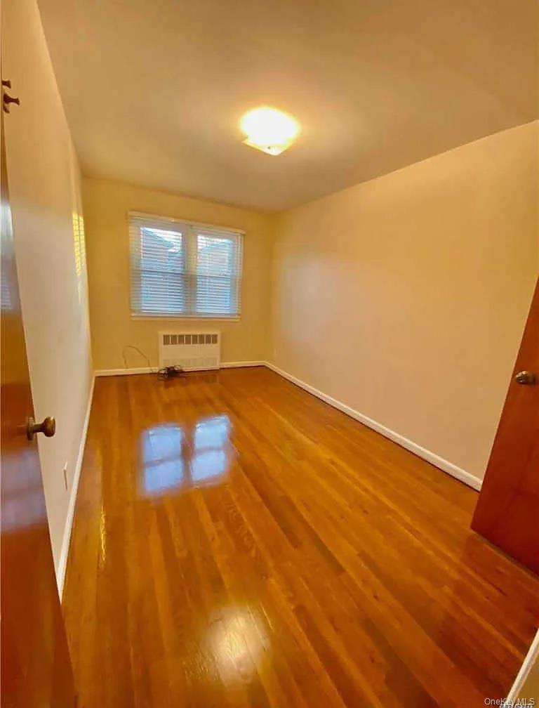 150-44 17 Th Ave – For Rent photo 5