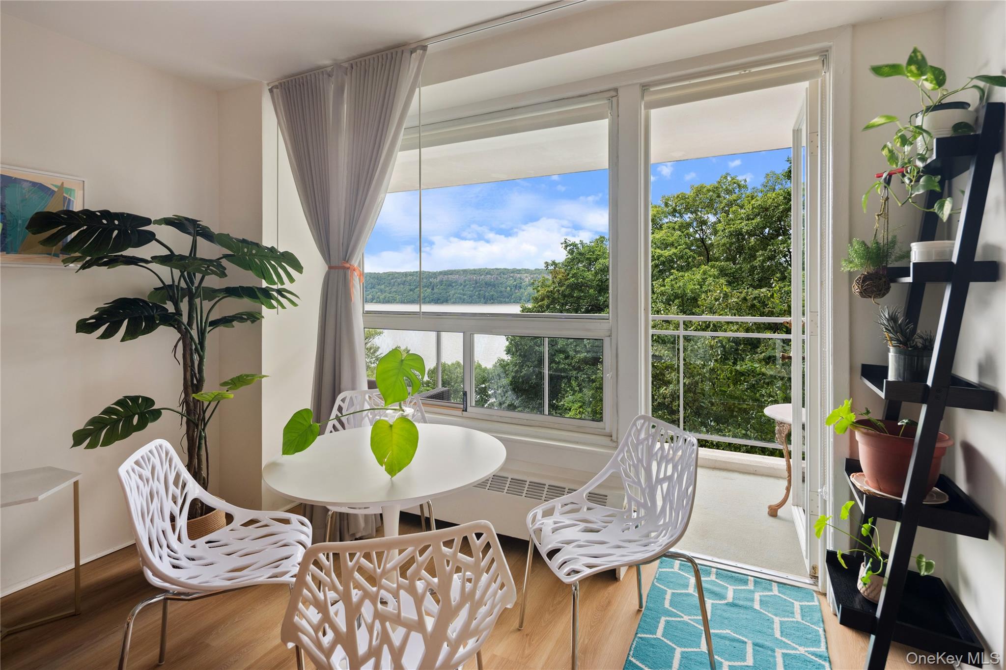 2575 Palisade Avenue, Unit 3J photo 5