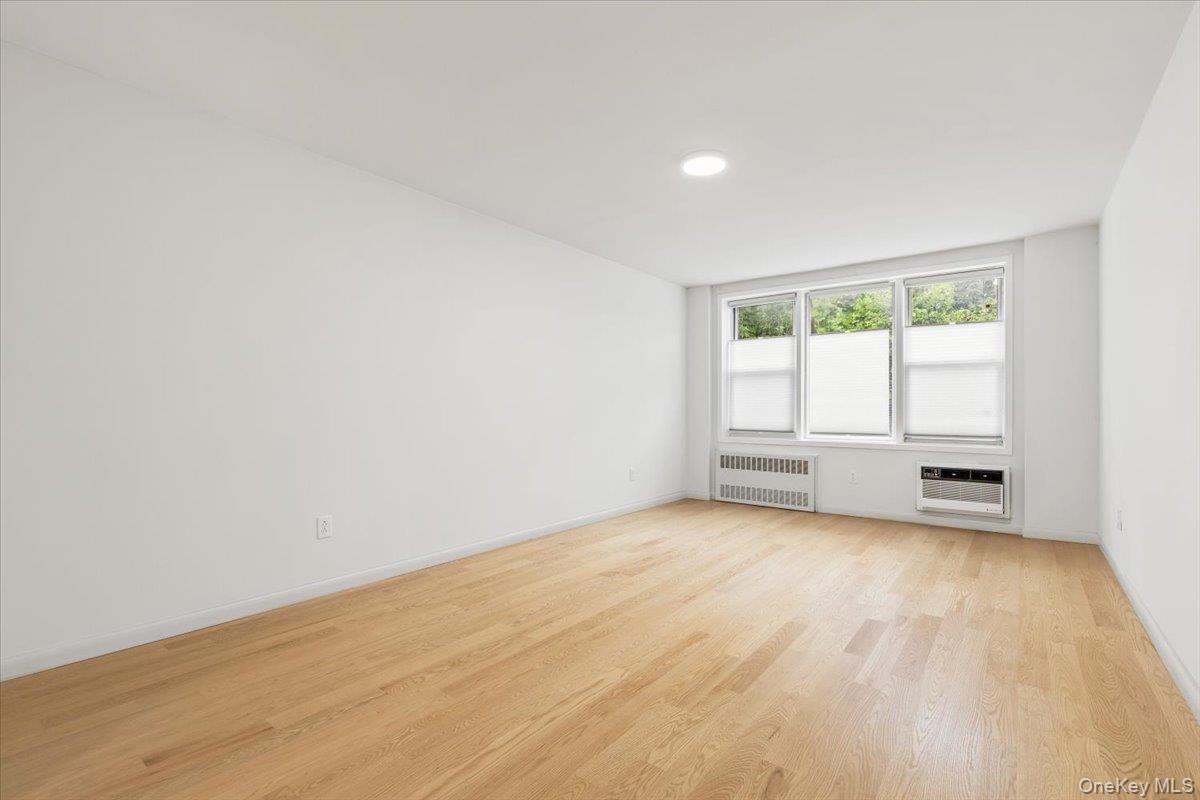 601 Kappock Street, Unit 1P photo 8