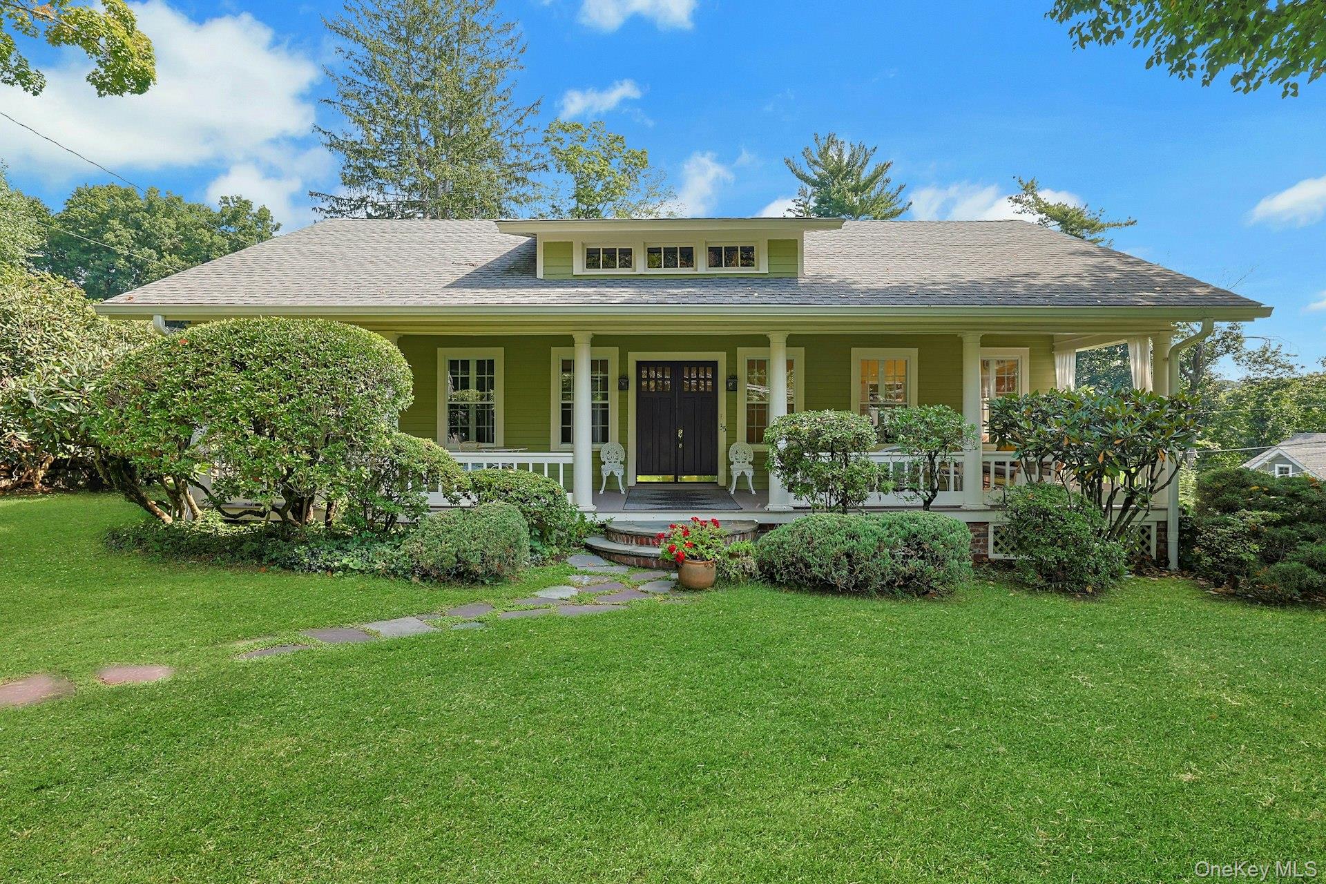 35 Grandview Avenue – For Sale photo 2