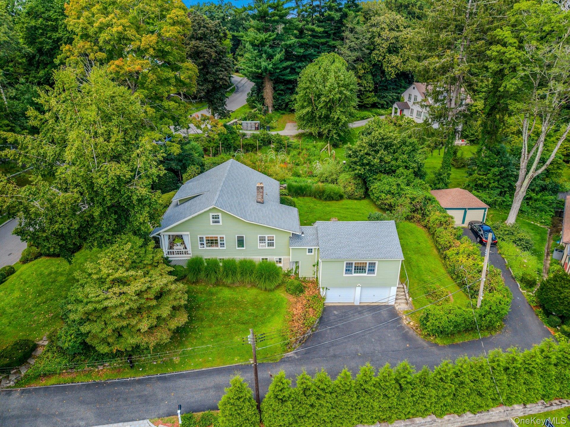 35 Grandview Avenue – For Sale photo 49