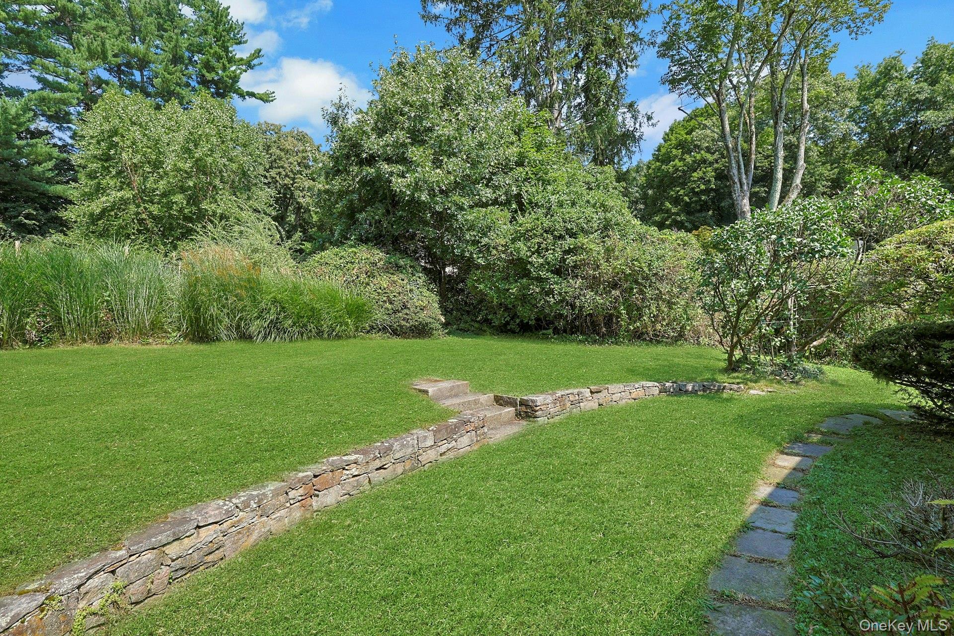 35 Grandview Avenue – For Sale photo 37