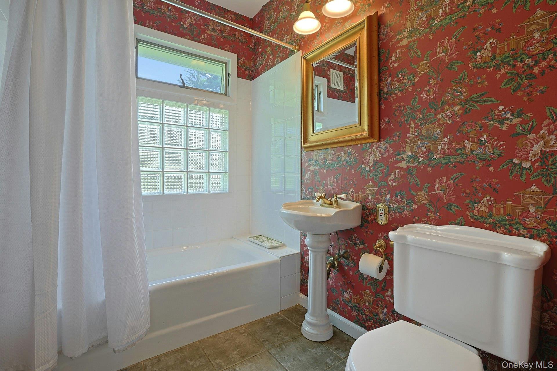 35 Grandview Avenue – For Sale photo 34