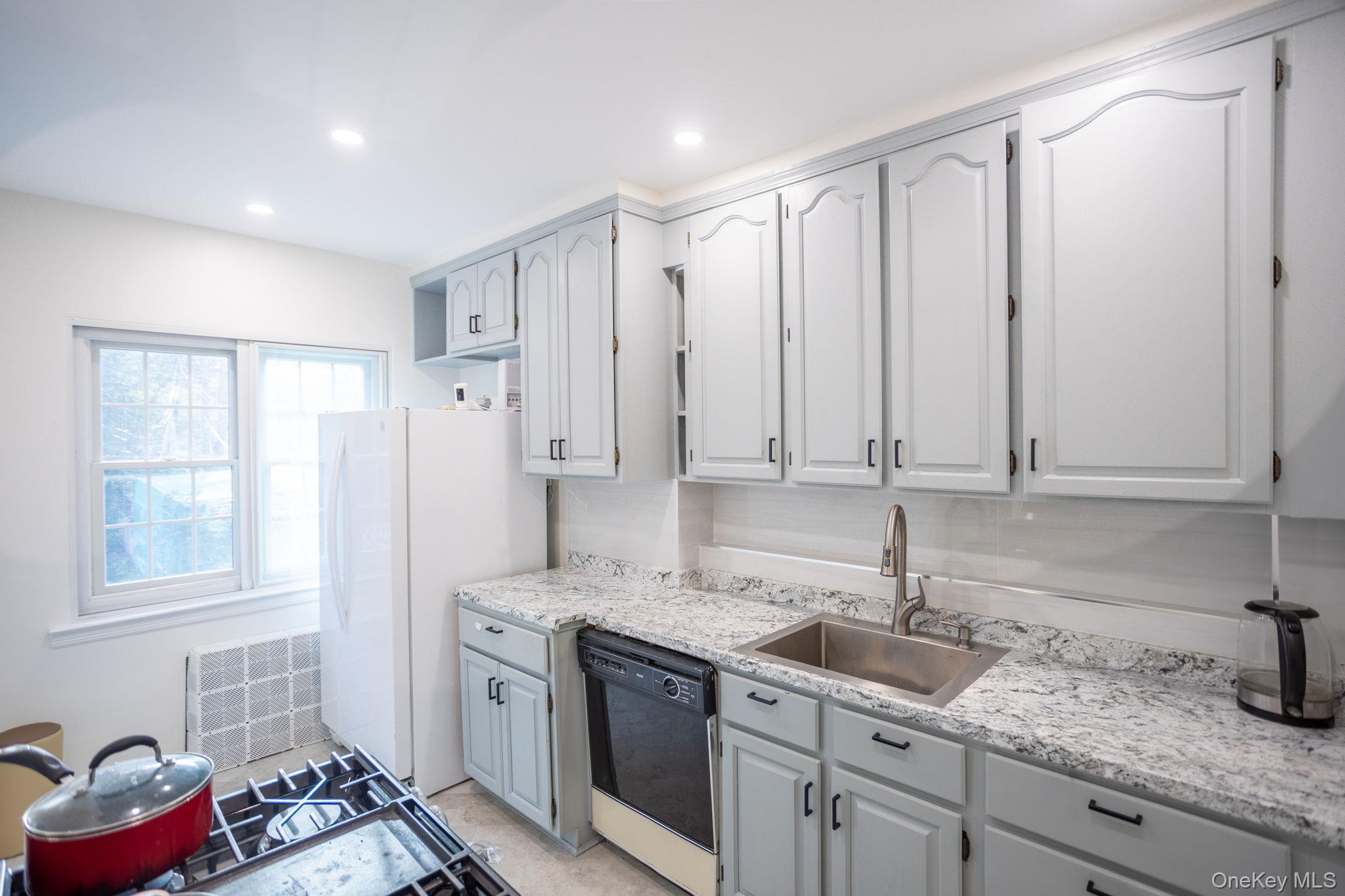 70-24 Utopia Parkway – For Sale photo 3