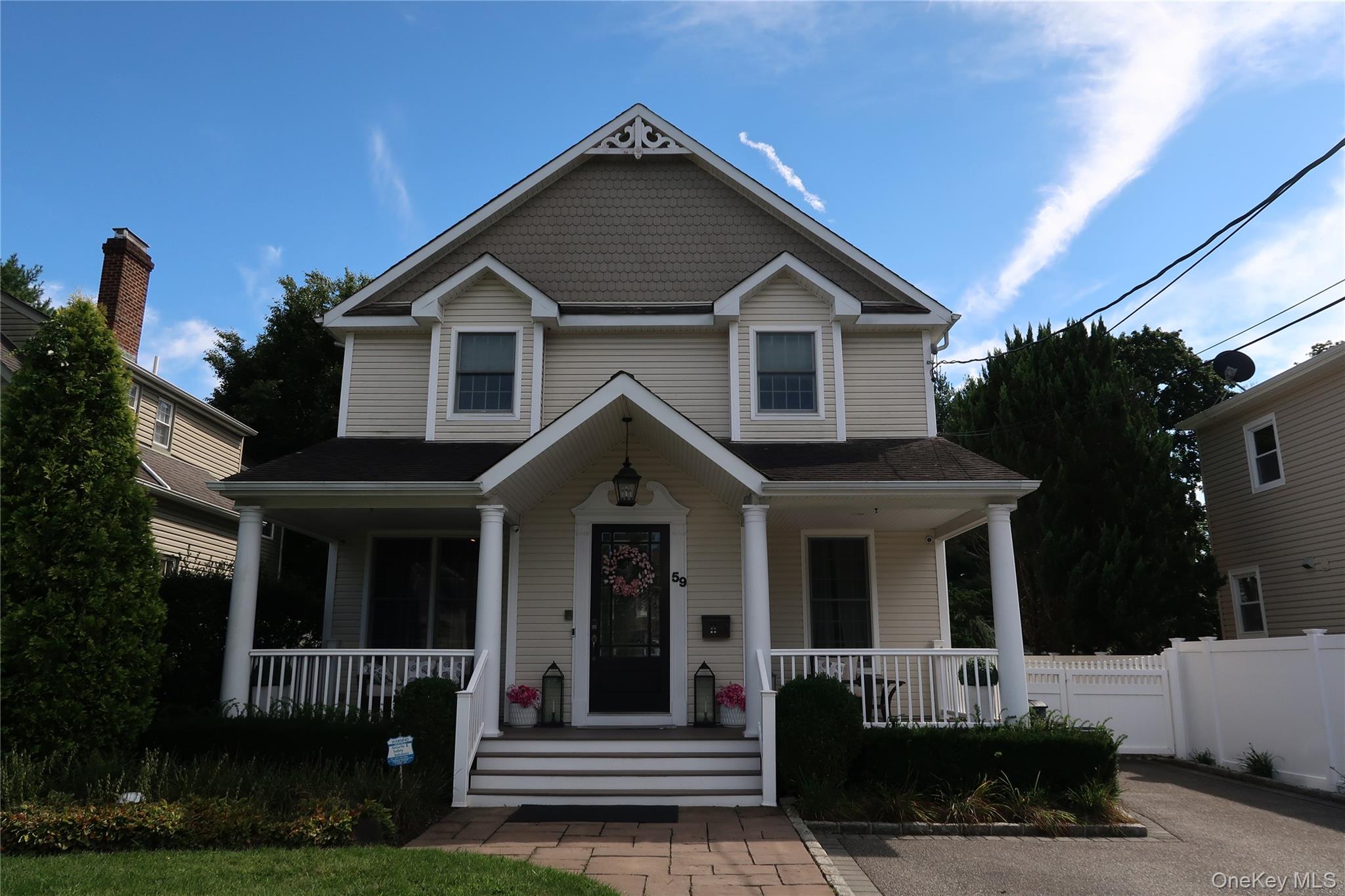 59 Meadowbrook Road – For Sale