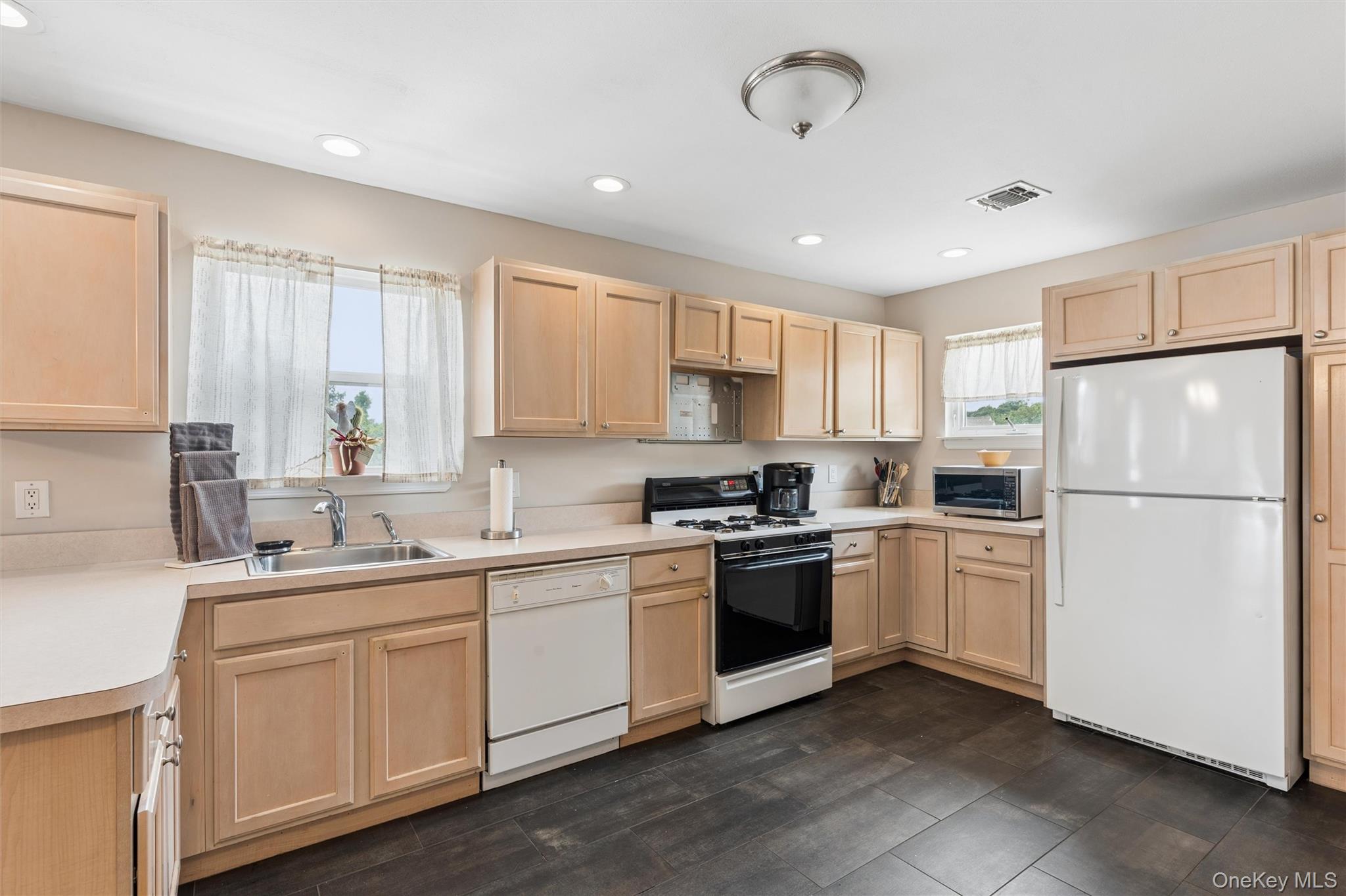 3002 Willow Pond Drive – For Rent photo 10