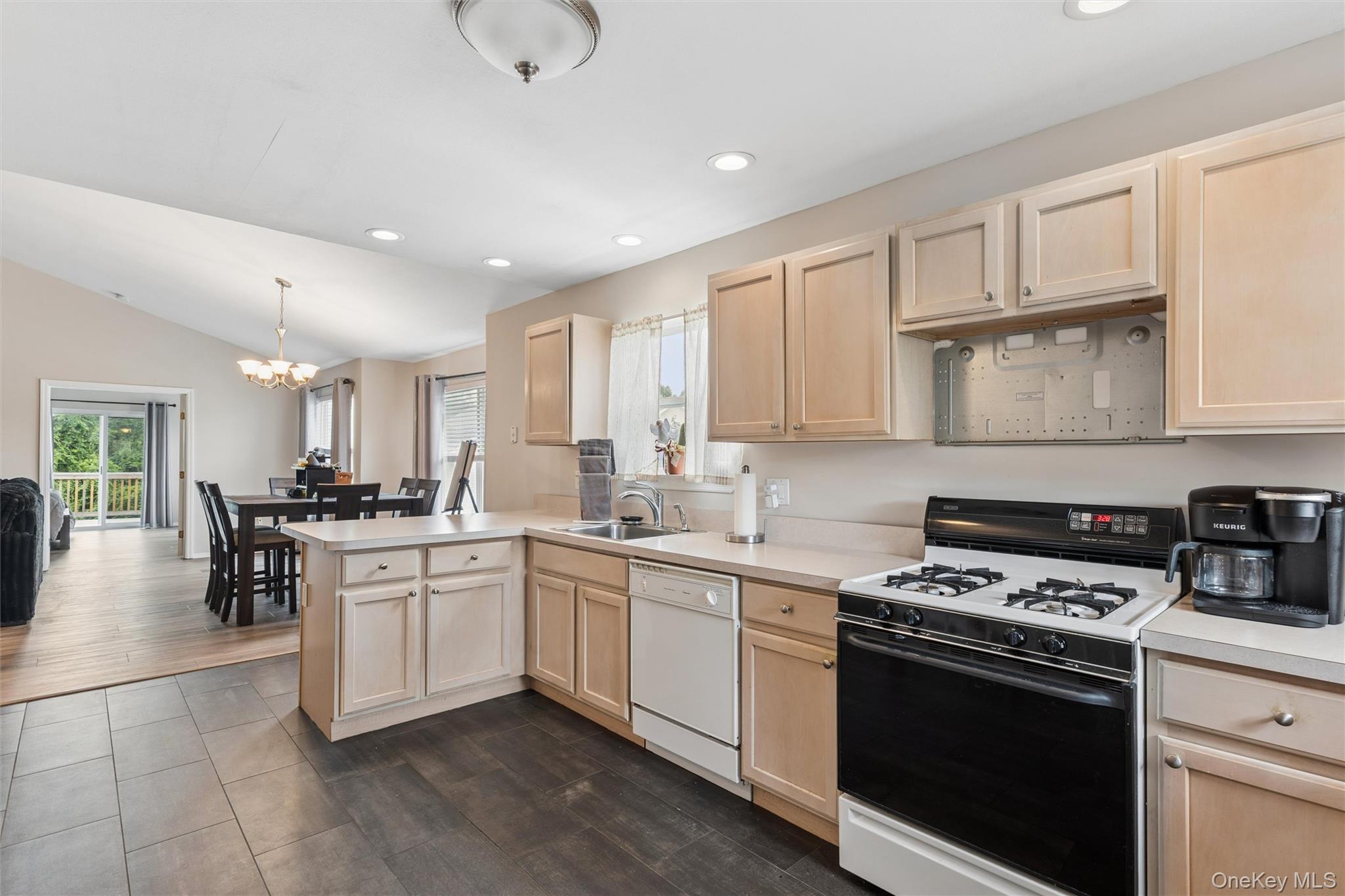3002 Willow Pond Drive – For Rent photo 12