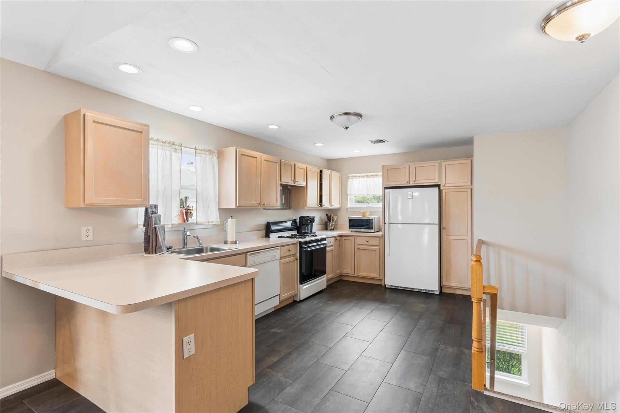 3002 Willow Pond Drive – For Rent photo 8