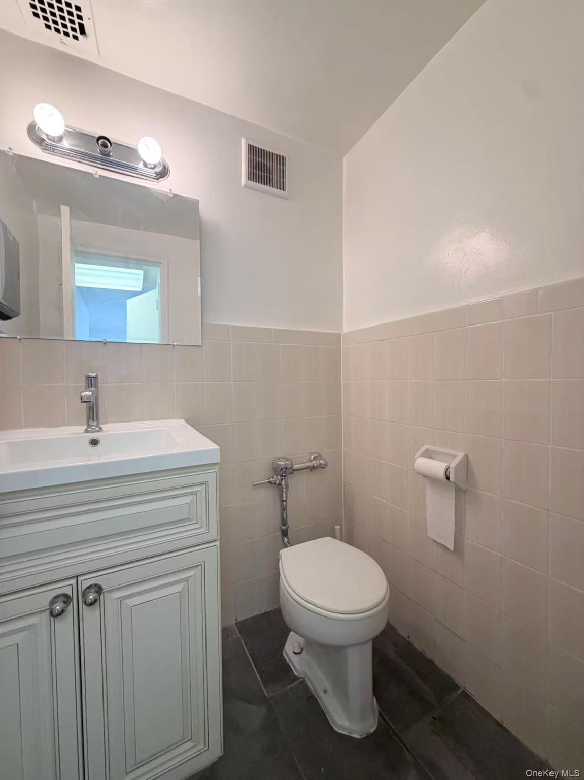 137-10 Franklin Avenue, Unit L1 photo 4