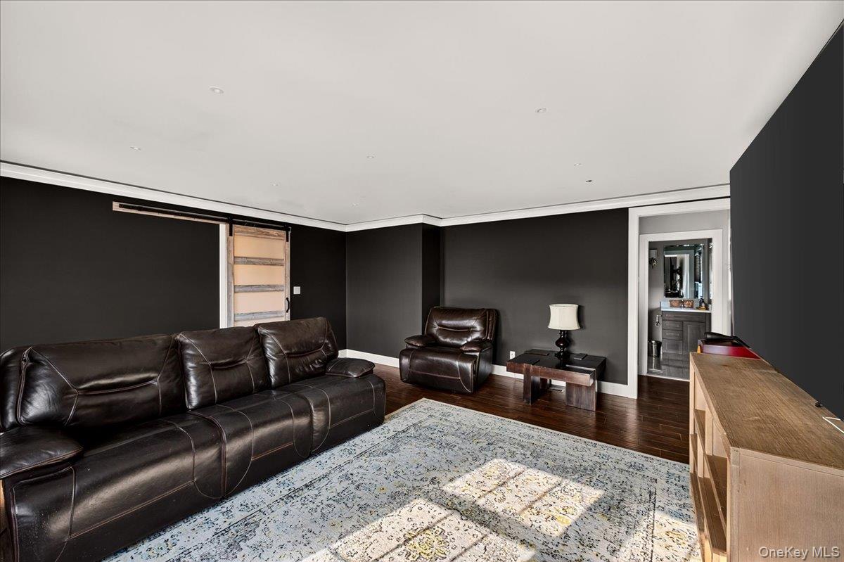 1 North Drive – For Sale photo 35