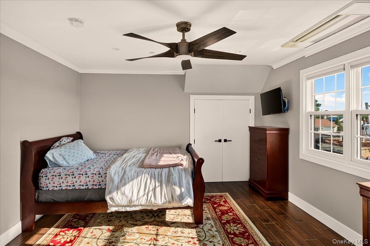 1 North Drive – For Sale photo 33