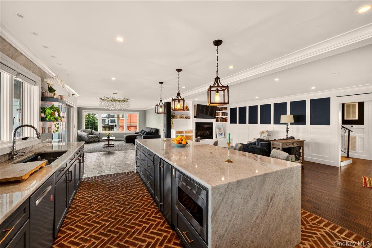 1 North Drive – For Sale photo 14